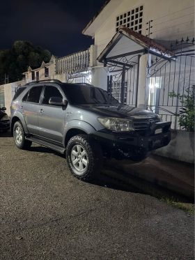 Fortuner 2009 BLINDADA